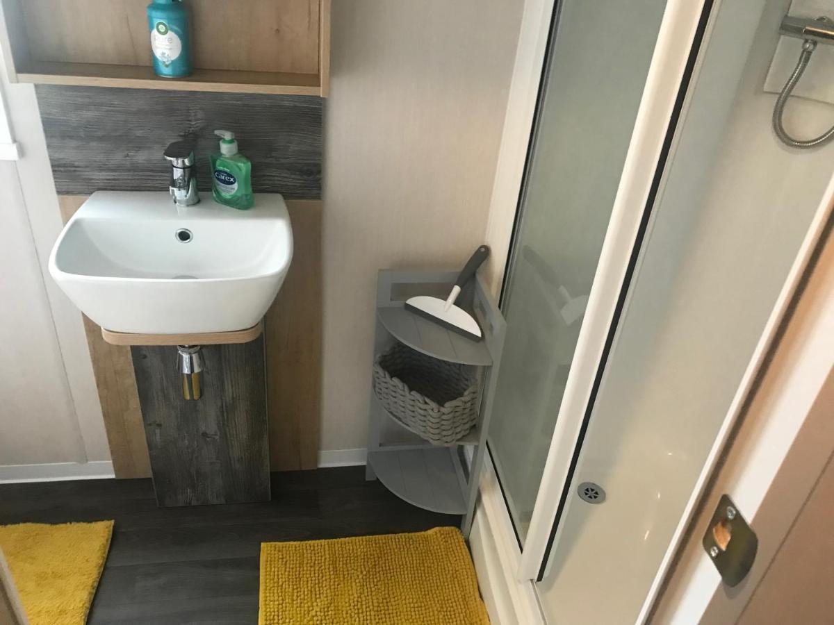 Flamingo Land Private Caravan - No 8 Cedarwood Hotel Kirby Misperton ภายนอก รูปภาพ