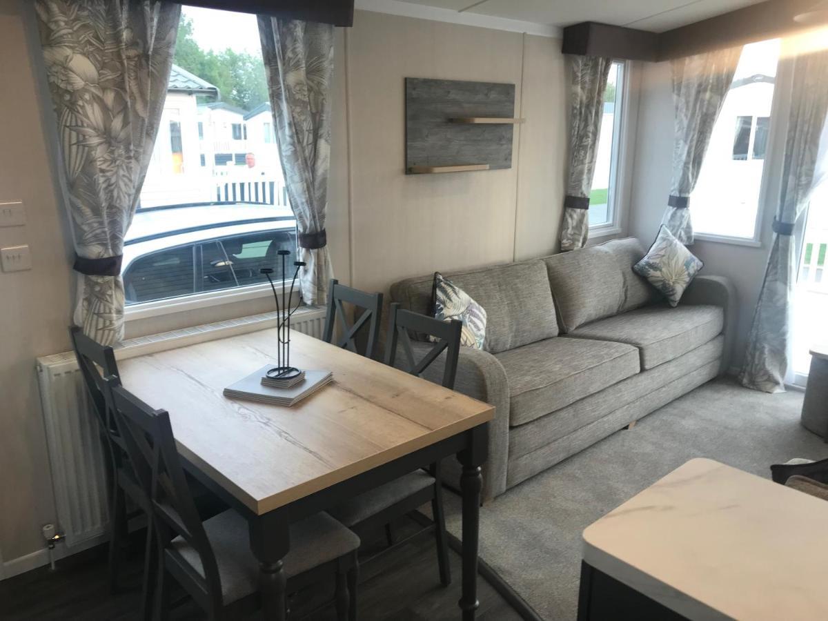 Flamingo Land Private Caravan - No 8 Cedarwood Hotel Kirby Misperton ภายนอก รูปภาพ
